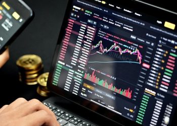 Bugün Kripto Fiyatları: Bitcoin Kazançları, Dogecoin, Shiba Inu, Volatilite Ortasında Solana Dalması