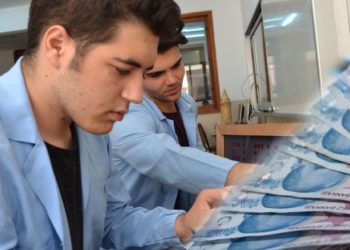 Öğrencileri Sevindiren Bir Müjde Daha Aile Bakanlığı'ndan Geldi! 8 Bin 500 TL Devlet Desteği Hesaplara Yatırılacak