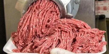 Migros herkesi ters köşe yaptı! 10 gün sürecek dev indirimde kıyma fiyatları dibi gördü