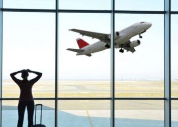 Resmi Gazete'de yayımlandı! Uçuşu rötar yapan yolcuya tazminat ödenecek