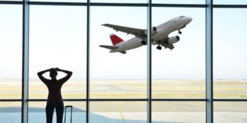 Resmi Gazete'de yayımlandı! Uçuşu rötar yapan yolcuya tazminat ödenecek